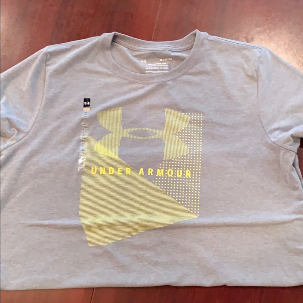 Under Armour tee